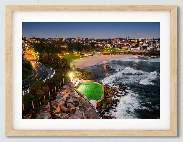 BRONTE POOL and BEACH